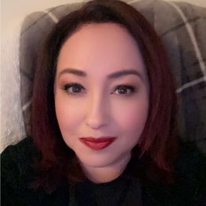 Meet your Posher, April